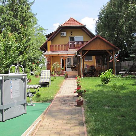 Gyoengyhaz Nyaralo Vila Gyomaendrőd Exterior foto